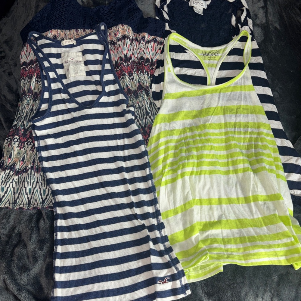 lot of 4 name brand Kirra Navy and Neon Striped tank Tops